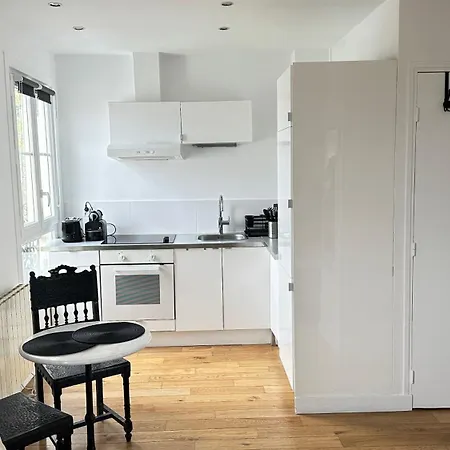 Charmant Studio Au Coeur Du 18e