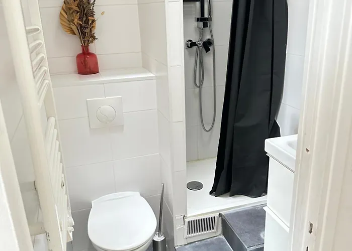Charmant Studio Au Coeur Du 18e Apartment *